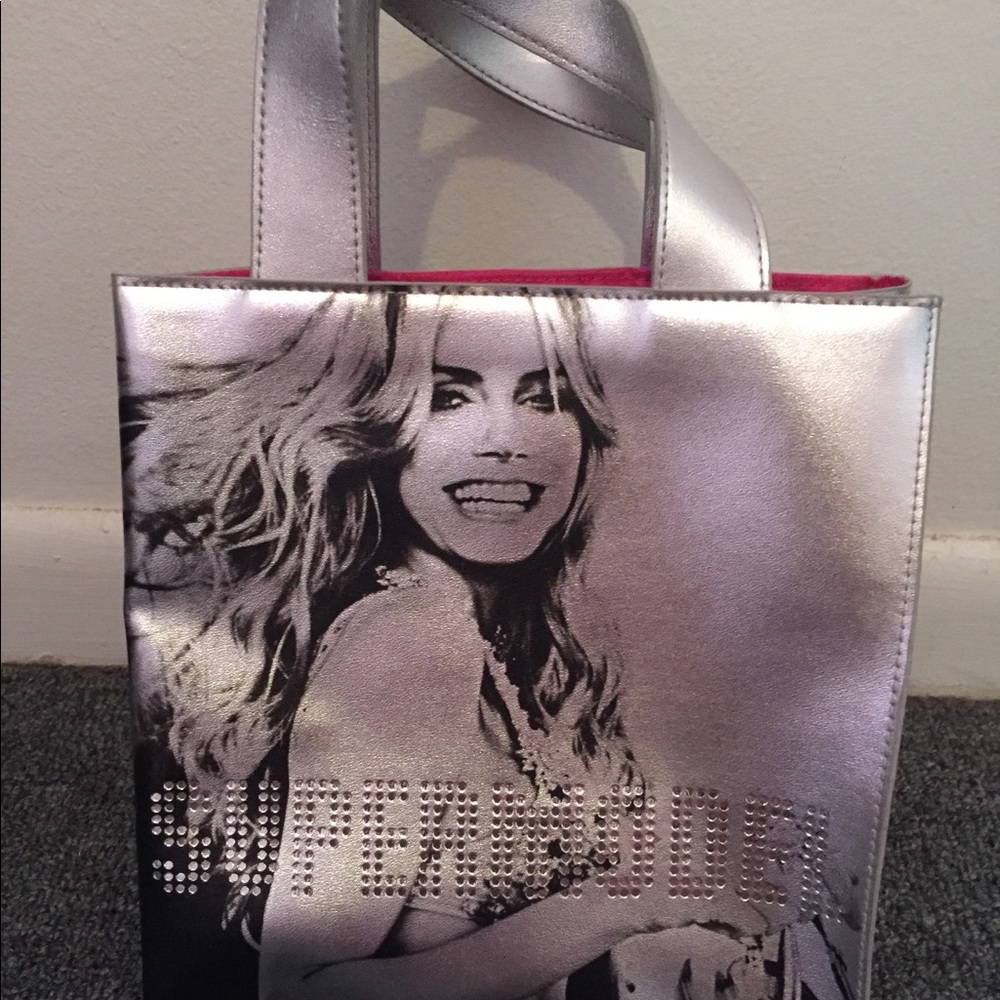 Victoria’s Secret supermodel bag